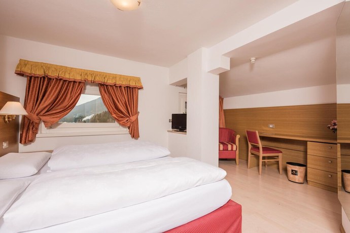 Imagen de la habitación del Hotel Union, Dobbiaco. Foto 13