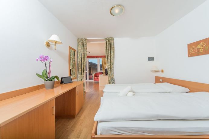 Imagen de la habitación del Hotel Union, Dobbiaco. Foto 14