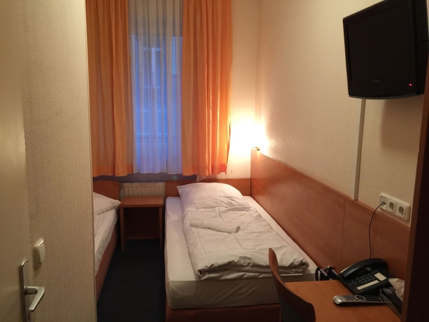 Imagen de la habitación del Hotel Union, Frankfurt. Foto 6