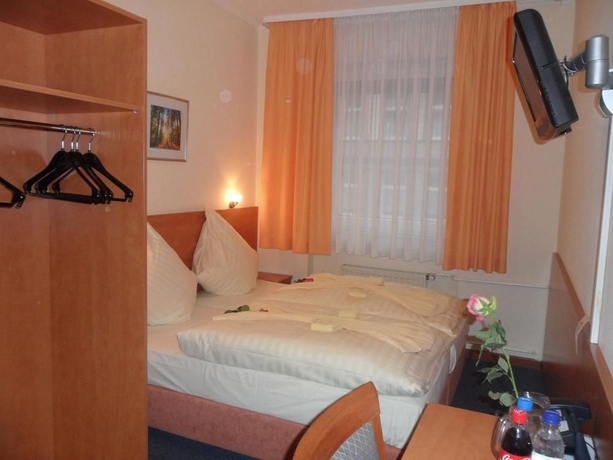 Imagen de la habitación del Hotel Union, Frankfurt. Foto 11