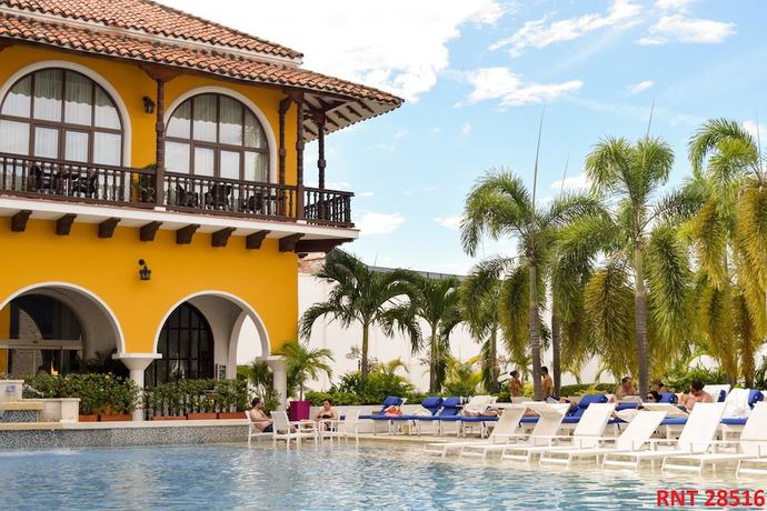 Imagen de la piscina del Hotel Union Girardot. Foto 19