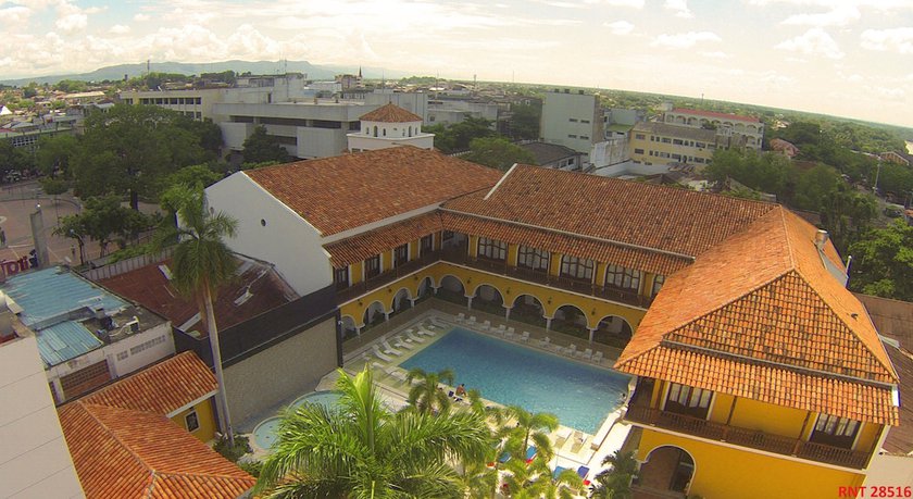 Imagen de la piscina del Hotel Union Girardot. Foto 20