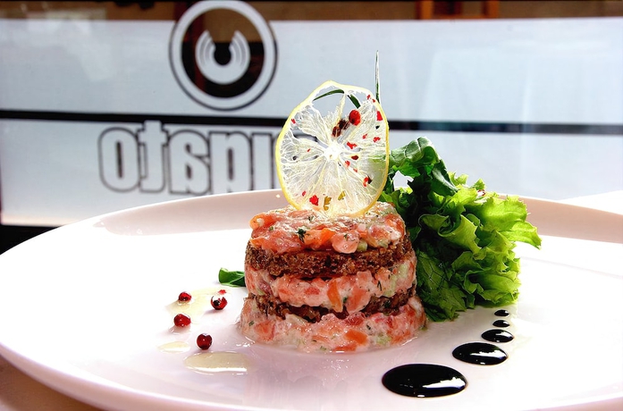 Imagen del bar/restaurante del Hotel Uniqato. Foto 10