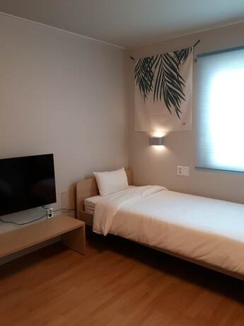 Imagen general del Hotel Uniqstay. Foto 8