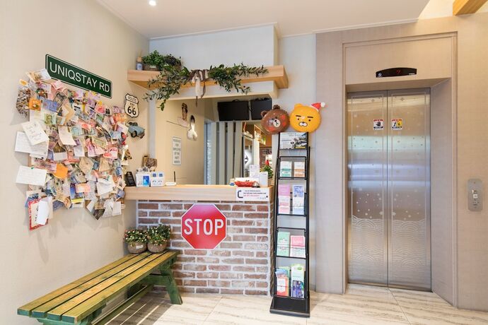 Imagen general del Hotel Uniqstay. Foto 10