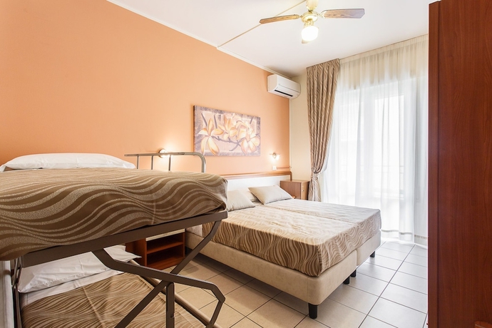 Imagen de la habitación del Hotel Unique, Cesenatico. Foto 4