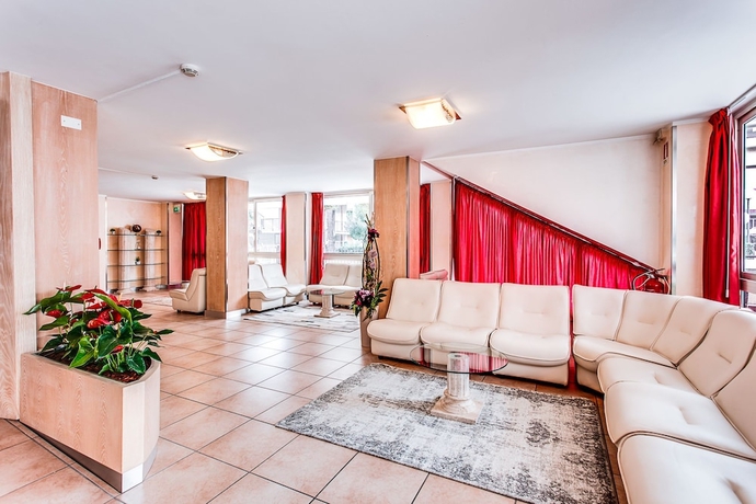 Imagen de los interiores del Hotel Unique, Cesenatico. Foto 16