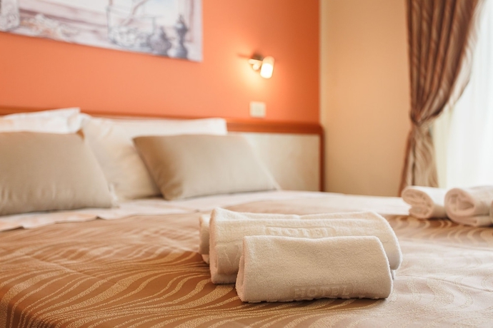 Imagen de la habitación del Hotel Unique, Cesenatico. Foto 7