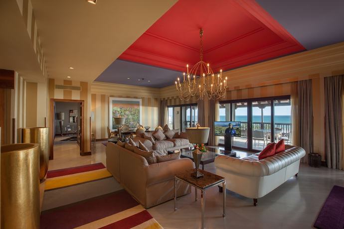 Imagen de la habitación del Hotel Unique Club at Lopesan Costa Meloneras Resort. Foto 13