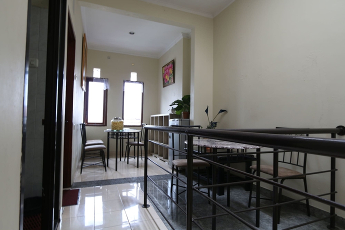 Imagen de los interiores del Hotel Unique Guesthouse. Foto 16