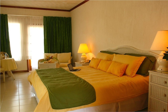 Imagen de la habitación del Hotel Unique Village Resort. Foto 2