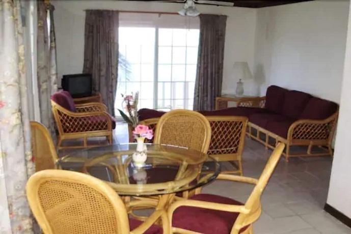 Imagen de la habitación del Hotel Unique Village Resort. Foto 8