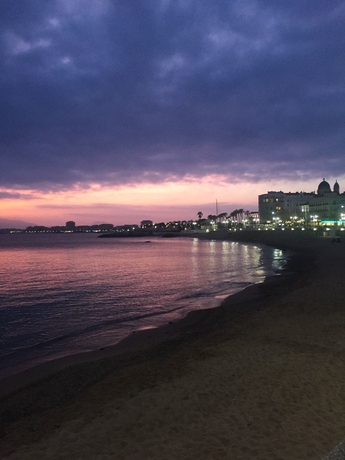 Imagen de los exteriores del Hotel Unique and Residence. Foto 15