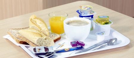 Imagen de la habitación del Hotel Unisotel Tours. Foto 10