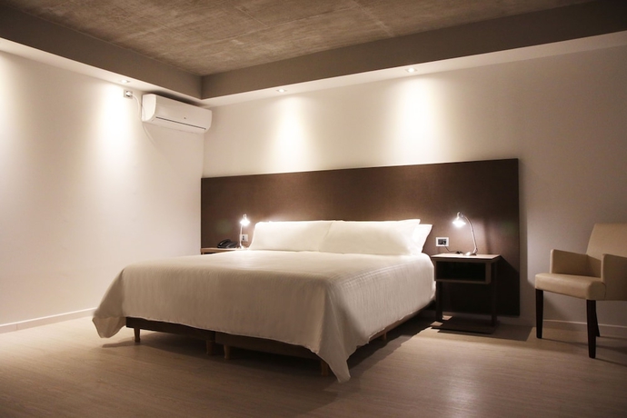 Imagen de la habitación del Hotel Unit Santa Rosa. Foto 13