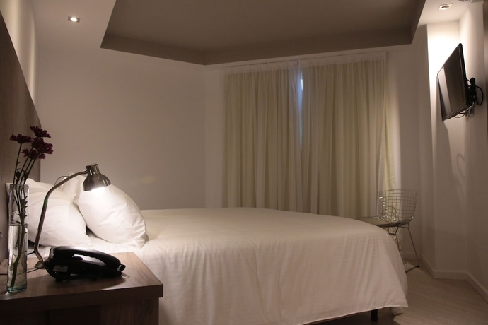 Imagen de la habitación del Hotel Unit Santa Rosa. Foto 16