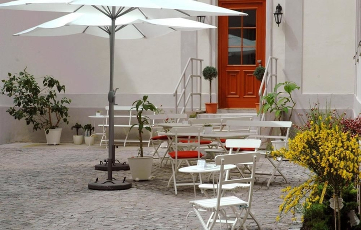 Imagen del bar/restaurante del Hotel Unitas. Foto 2