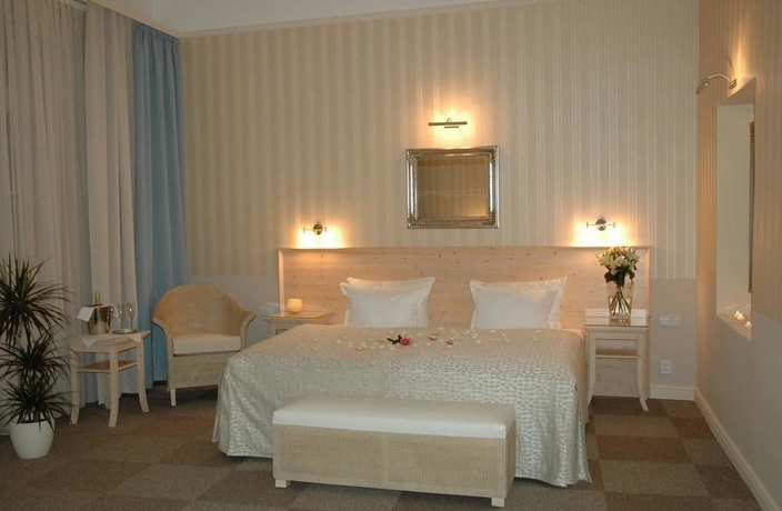 Imagen de los exteriores del Hotel Unitas. Foto 10