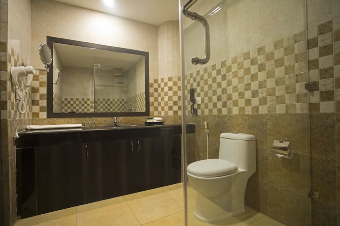 Imagen de la habitación del Hotel United Business. Foto 5