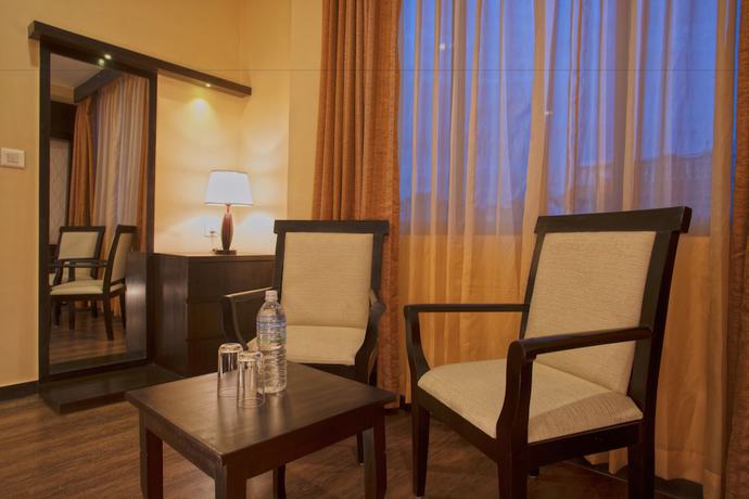Imagen de la habitación del Hotel United Business. Foto 8