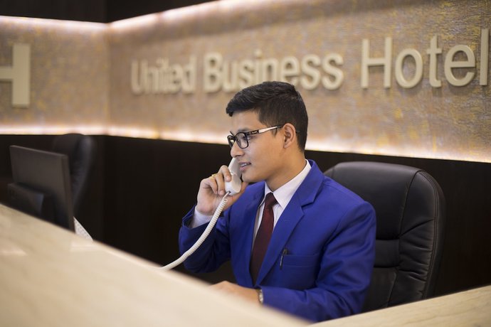 Imagen de los interiores del Hotel United Business. Foto 17