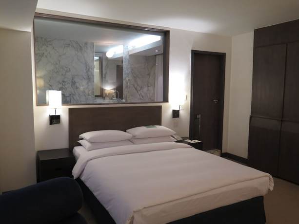 Imagen de la habitación del Hotel United. Foto 15