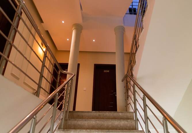 Imagen general del Hotel United, Pristina. Foto 15