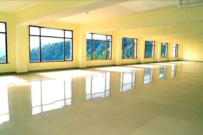Imagen de los interiores del Hotel United-21 Resort. Foto 14