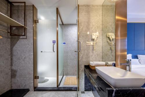Imagen general del Hotel Unitour, Nanning Jiuqu Wan Hot Spring. Foto 4