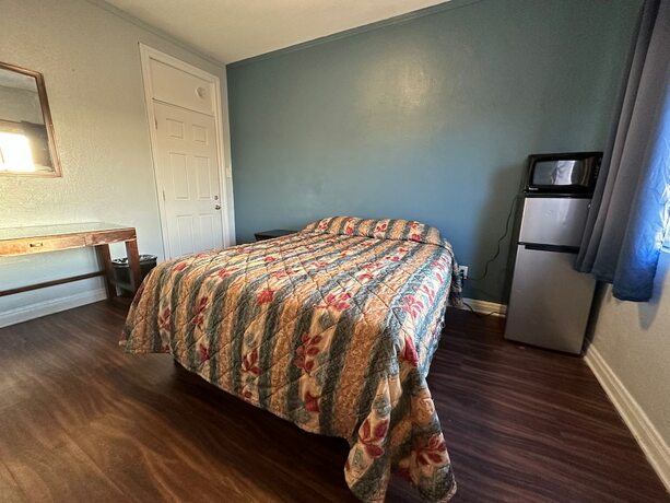 Imagen de la habitación del Hotel Unity - No Parking and Rooms Are Upstairs. Foto 14