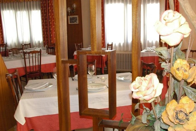 Imagen general del Hotel Univers, Encamp. Foto 5