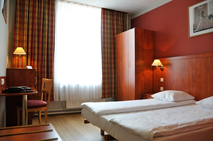 Imagen de la habitación del Hotel Univers, Lieja. Foto 6