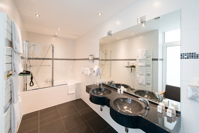 Imagen de la habitación del Hotel Univers, Lieja. Foto 10