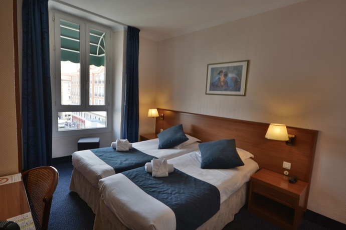 Imagen de la habitación del Hotel Univers, Niza. Foto 7
