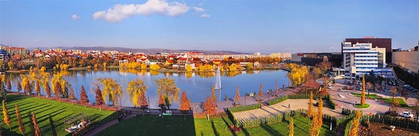 Imagen de los exteriores del Hotel Univers T. Foto 4