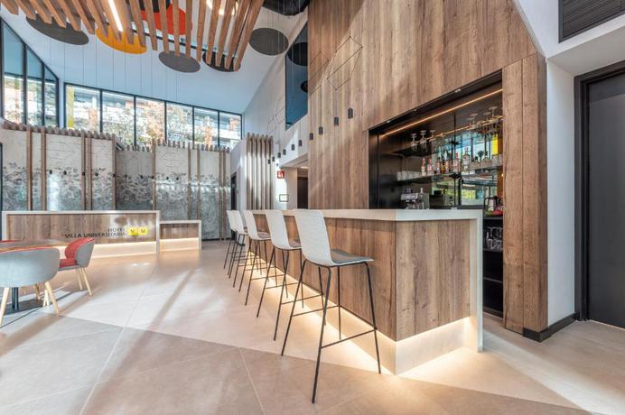 Imagen de los interiores del Hotel Universa Hoteles. Foto 16