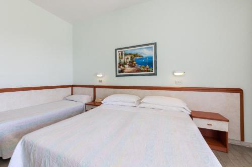 Imagen de la habitación del Hotel Universal, Bellaria-Igea Marina. Foto 8