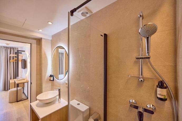 Imagen general del Hotel Universal Bikini. Foto 6