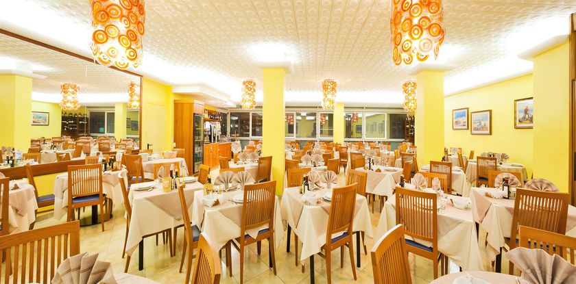 Imagen del bar/restaurante del Hotel Universal, Caorle. Foto 5