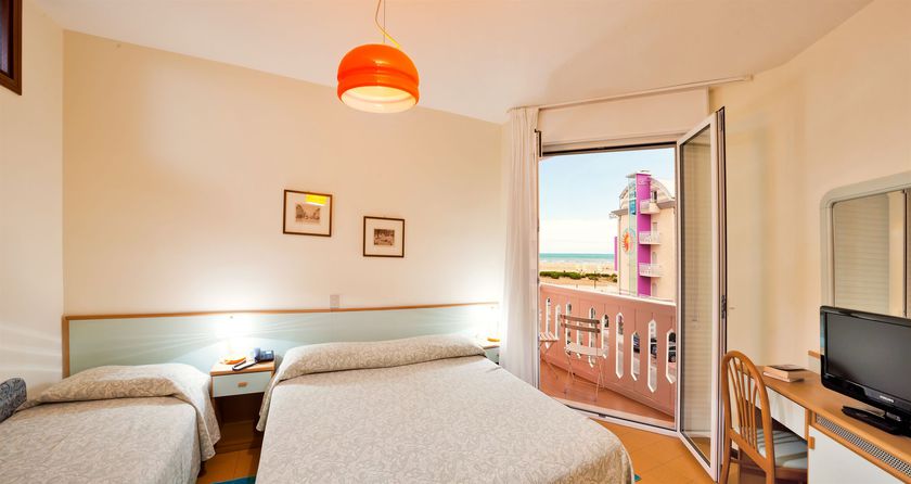 Imagen de la habitación del Hotel Universal, Caorle. Foto 13