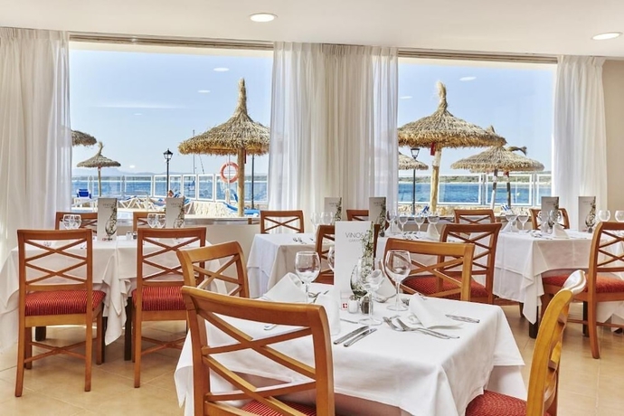 Imagen del bar/restaurante del Hotel Universal Casa Marquesa. Foto 4