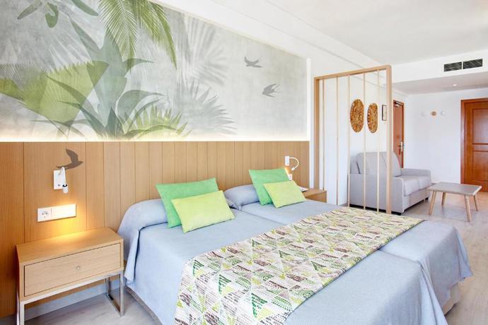 Imagen de la habitación del Hotel Universal Castell Royal. Foto 8