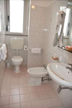 Imagen de la habitación del Hotel Universal, Cattolica. Foto 9
