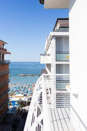 Imagen general del Hotel Universal, Cattolica. Foto 1