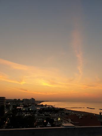 Imagen de la piscina del Hotel Universal, Cattolica. Foto 19