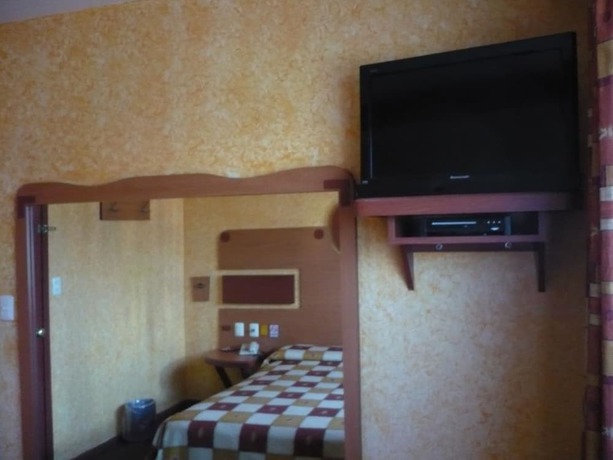 Imagen de la habitación del Hotel Universal, Ciudad de M&eacute;xico. Foto 11