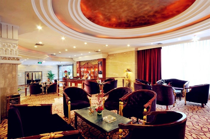Imagen de los interiores del Hotel Universal Grand Romance Hotel. Foto 4