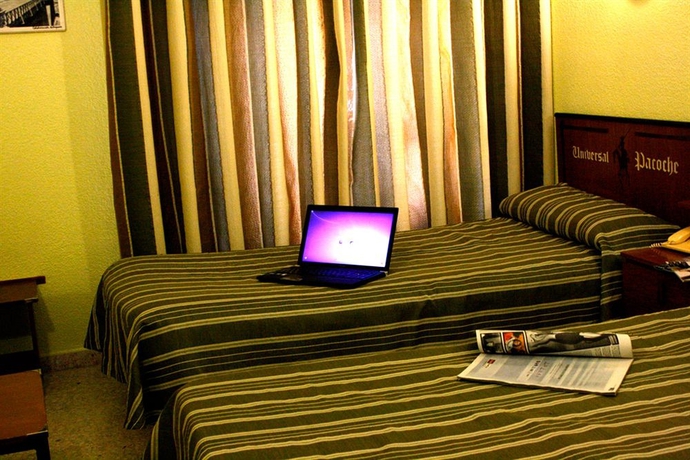 Imagen de la habitación del Hotel Universal Murcia. Foto 4