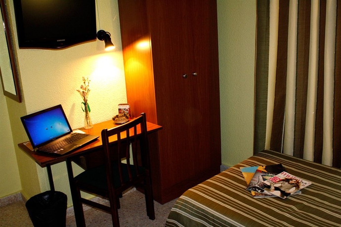 Imagen de la habitación del Hotel Universal Murcia. Foto 6