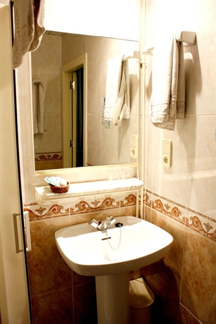 Imagen de la habitación del Hotel Universal Murcia. Foto 7